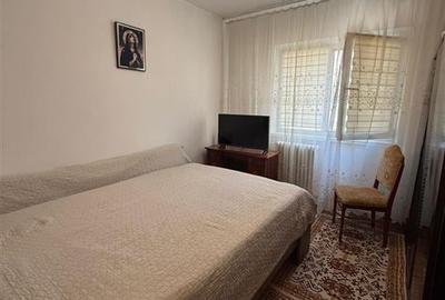 Apartament cu 3 camere decomandat - Dacia -Zimbru - 2