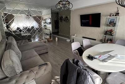 Vanzare Apartament 3 camere Semidecomandat  Cartier Solar - 19