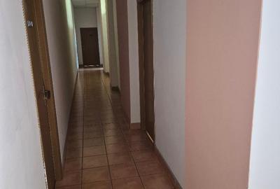 Birou, de 20 mp, în Tomis II - 4