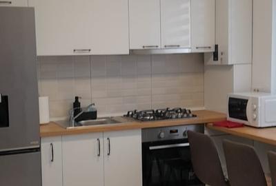 Garsonieră decomandată în Central