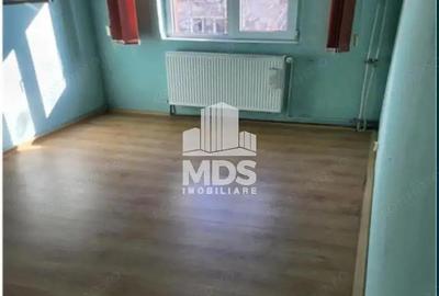 Apartament cu 4 camere cu centrala propie etajul 3 Apartament cu 4 camere cu centrala propie etajul 3 - 2