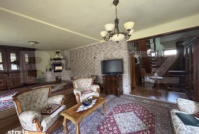 Casă cu 5 camere cu Teren 557 Mp în Central - 10