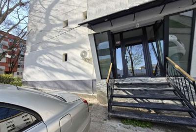 Apartament cu 4 camere decomandat în Est - 2