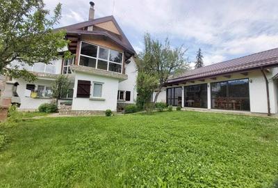 Vanzare Casa Pensiune mare superba la munte Cheia Prahova langa padure totul impecabil 1905 mp teren - 5