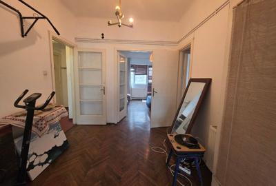 Apartament cu 3 camere semidecomandat, mobilat în Unirii - 15