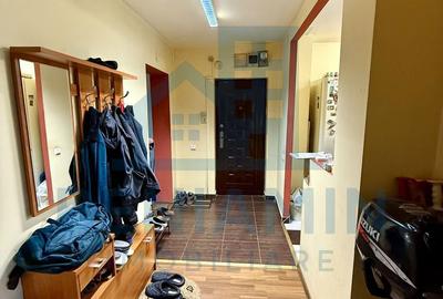 Apartament cu 3 camere decomandat în Florilor - 2