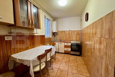 Vand apartament cu 3 camere, et 2, 68 mp, Dambu - 7