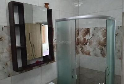 Apartament cu 2 camere decomandat în Lazu - 13