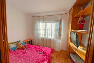 Apartament cu 3 camere semidecomandat în Fălticeni - 8