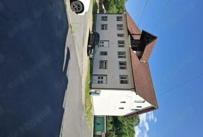 Spațiu comercial, de 520 mp, în Uric