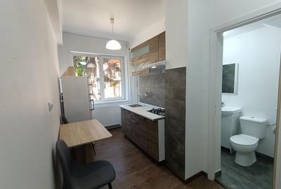 Garsonieră decomandată, mobilată în Central - 4