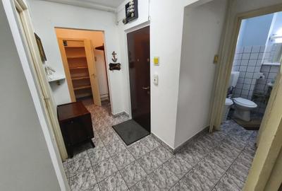 Apartament cu 4 camere semidecomandat în Central - 3