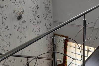 Casă cu 5 camere cu Teren 500 Mp în Mărăcineni - 1