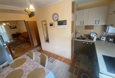 Apartament cu 3 camere decomandat în Tudor