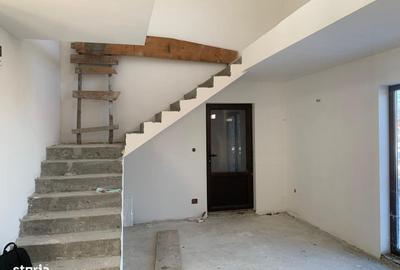 Casă cu 5 camere cu Teren 1390 Mp în Vicovu de Sus - 14