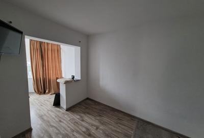 Apartament cu 3 camere decomandat în Exterior Vest - 6