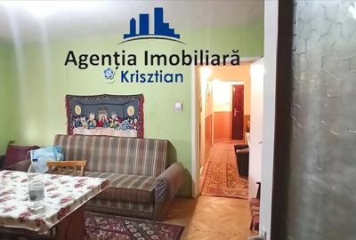 Apartament cu 3 camere de vanzare - Zona Micro 16 - 4