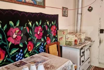 Casă cu 3 camere cu Canalizare în Central - 2