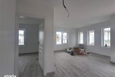 Casă cu 3 camere cu Teren 500 Mp în Bucium