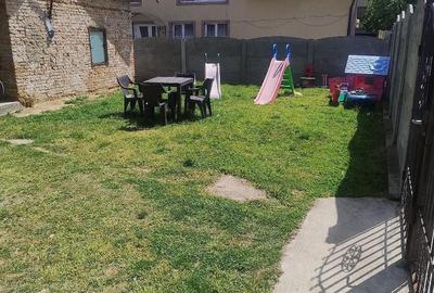 Casă cu Teren 1030 Mp în Osica de Sus - 2
