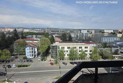 Apartament cu 4 camere decomandat în Central - 7