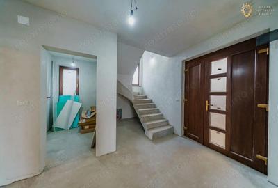 Casă cu 7 camere cu Teren 600 Mp în Sânleani - 4