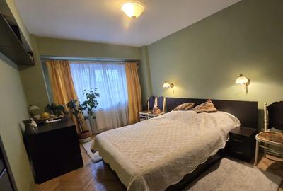Apartament cu 2 camere decomandat, mobilat în Între Lacuri