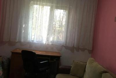 Apartament cu 3 camere semidecomandat în Central - 4