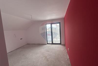 Casă cu 6 camere cu Teren 1300 Mp în Satulung - 12