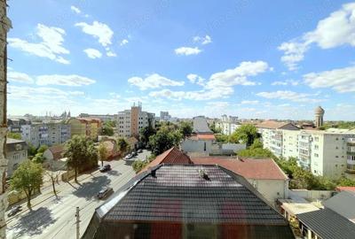 Apartament 3 camere decomandat - zona Simion Barnutiu - Comision 0% - 3