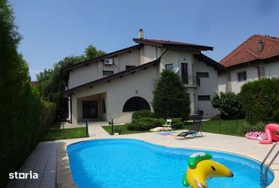 Casă cu 5 camere cu Teren 960 Mp în Central - 2