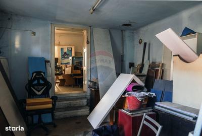 Casă cu 8 camere cu Teren 946 Mp în Central - 3