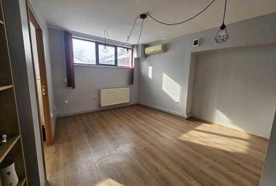 Spațiu comercial, de 25 mp, în Ultracentral - 2