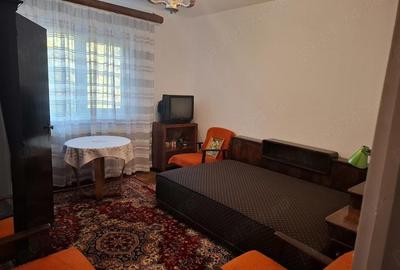 Apartament cu 3 camere decomandat în Central - 2