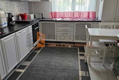 Apartament cu 3 camere decomandat în Crâng - 8