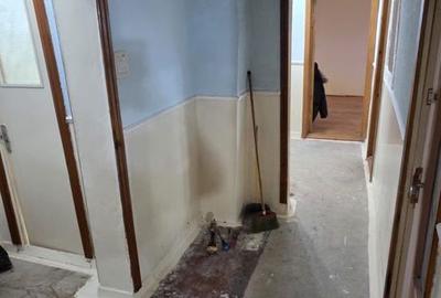 Apartament cu 3 camere decomandat în Exterior Vest - 1