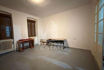 Duplex, 2 camere, teren 400 mp,situat in zona Elisabetin - 2