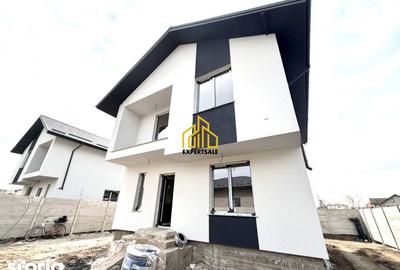 Casă cu 4 camere cu Teren 450 Mp în Central