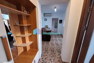 Apartament cu 3 camere decomandat în George Enescu - 2