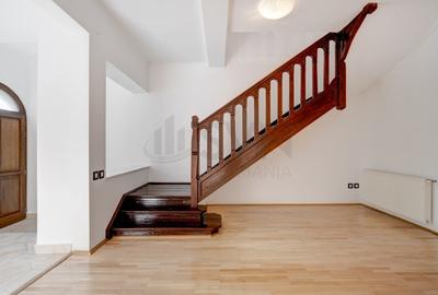 REV2004387 Vila 5 camere Decebal - 12