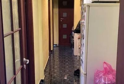 Apartament cu 4 camere semidecomandat, mobilat în Brâncoveanu