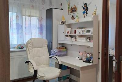 Apartament cu 2 camere semidecomandat, mobilat în Vasile Aaron - 1