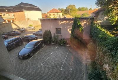 Vand apartament cu 2 camere comision 0 - 3