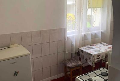 Garsonieră decomandată în Central - 2