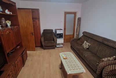 Apartament cu 2 camere decomandat în Drumul Taberei