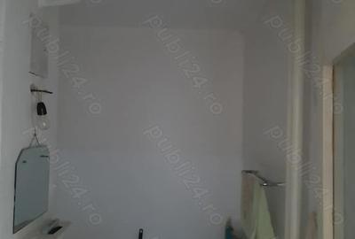 Apartament cu 3 camere semidecomandat în Central - 3