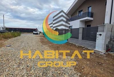Casă cu 3 camere cu Teren 330 Mp în Vărăști - 2