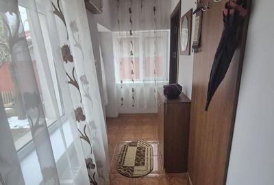 Casă cu 4 camere cu Canalizare în Central - 13