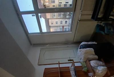 Garsonieră decomandată în Central - 8