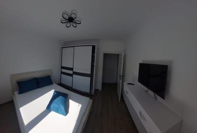 Apartament cu 2 camere semidecomandat, mobilat în Far - 4